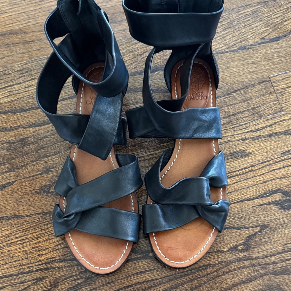 Vince Camuto Black Leather Strappy Sandals Size 7.5
